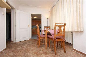 Apartmán Apartments At The Golden Plough *
